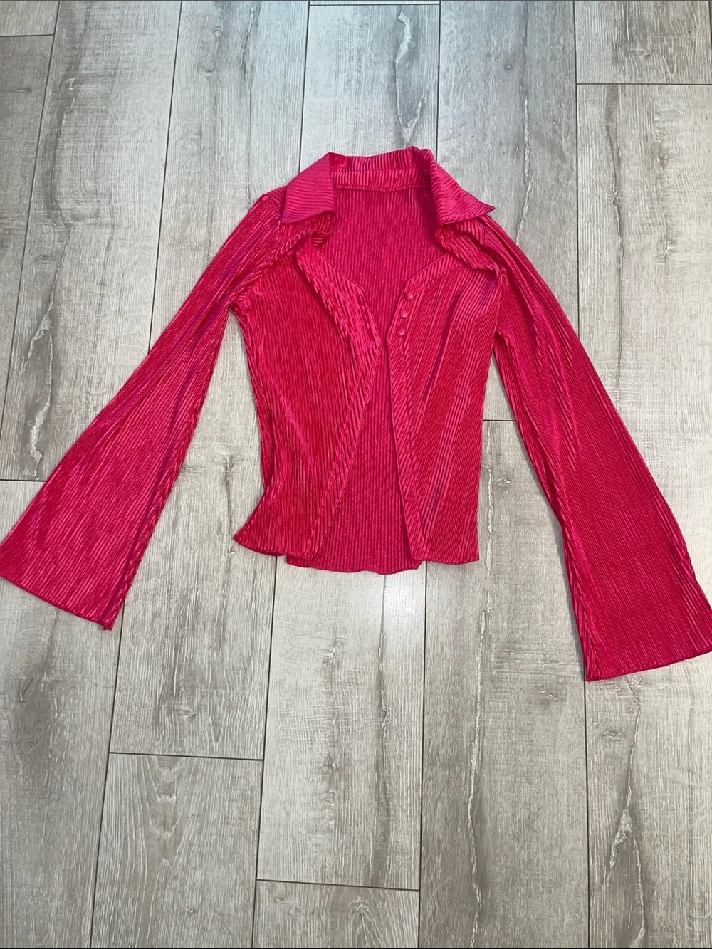 Pleated Satin Half Button Front Top - Fuchsia Pink XS- never worn! - Picture 3 of 6